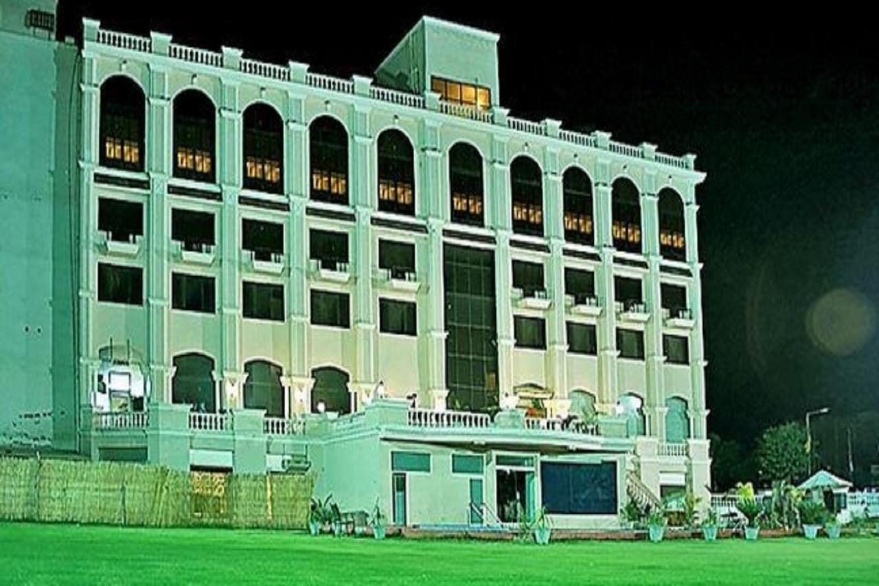 Hotel Eqbal Inn Patiāla Εξωτερικό φωτογραφία